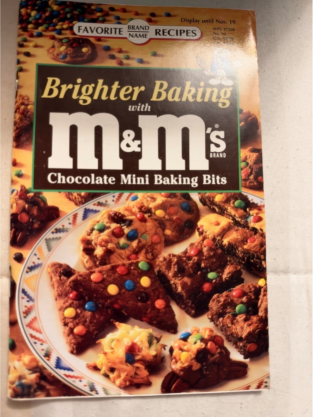 Brighter Baking with M&M's Chocolate Mini Baking Bits Cookbook
